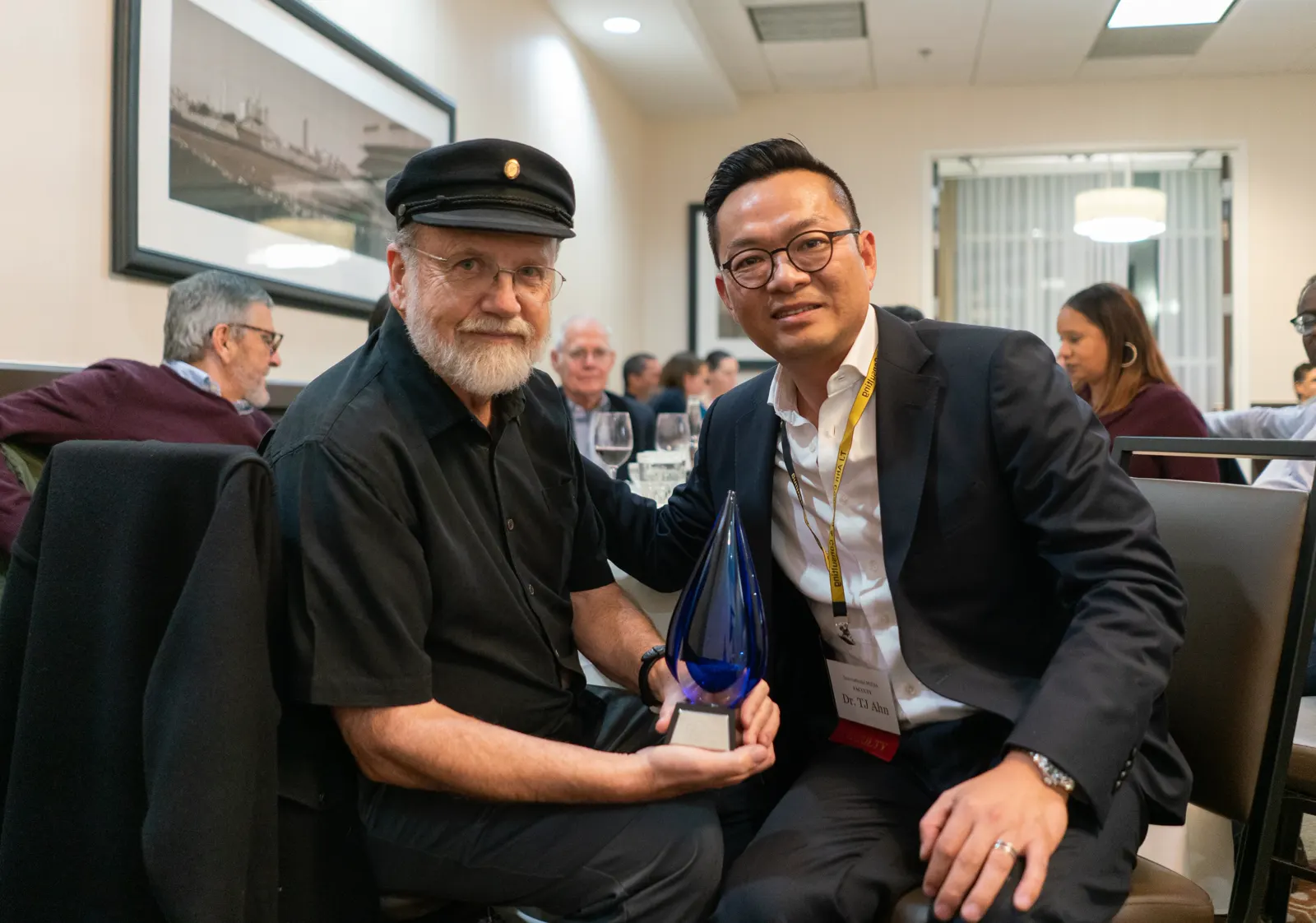 Dr. TJ Ahn with MIS pioneer Dr. Stephen Isham
